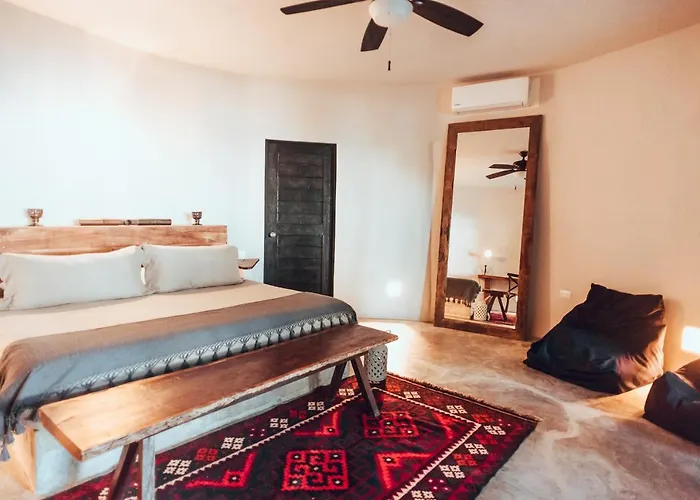 Hotel Tribal